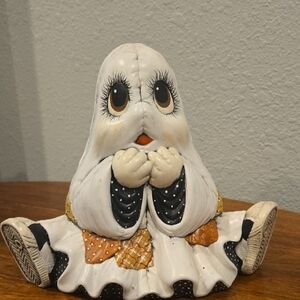 Charming Ghost Figurine - White and Black
